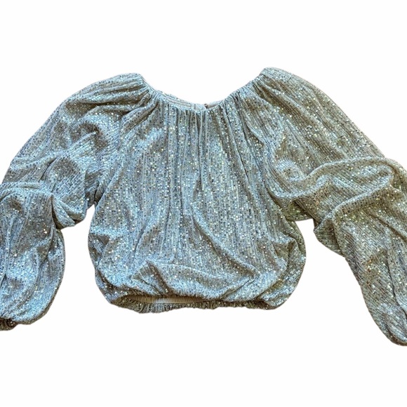 Elegant Silver Women's Top - Picture 2 of 7